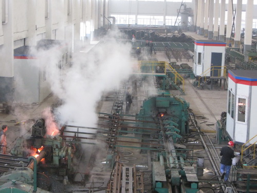 保定无缝钢管厂家生产车间