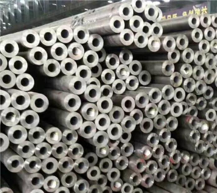 保定GB8162结构用无缝钢管